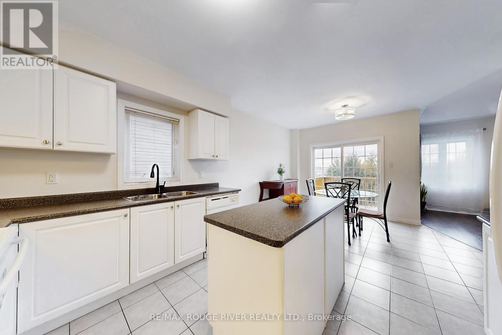 15 Adanac Drive, Whitby, Ontario  L1N 0J4 - Photo 12 - E12598332