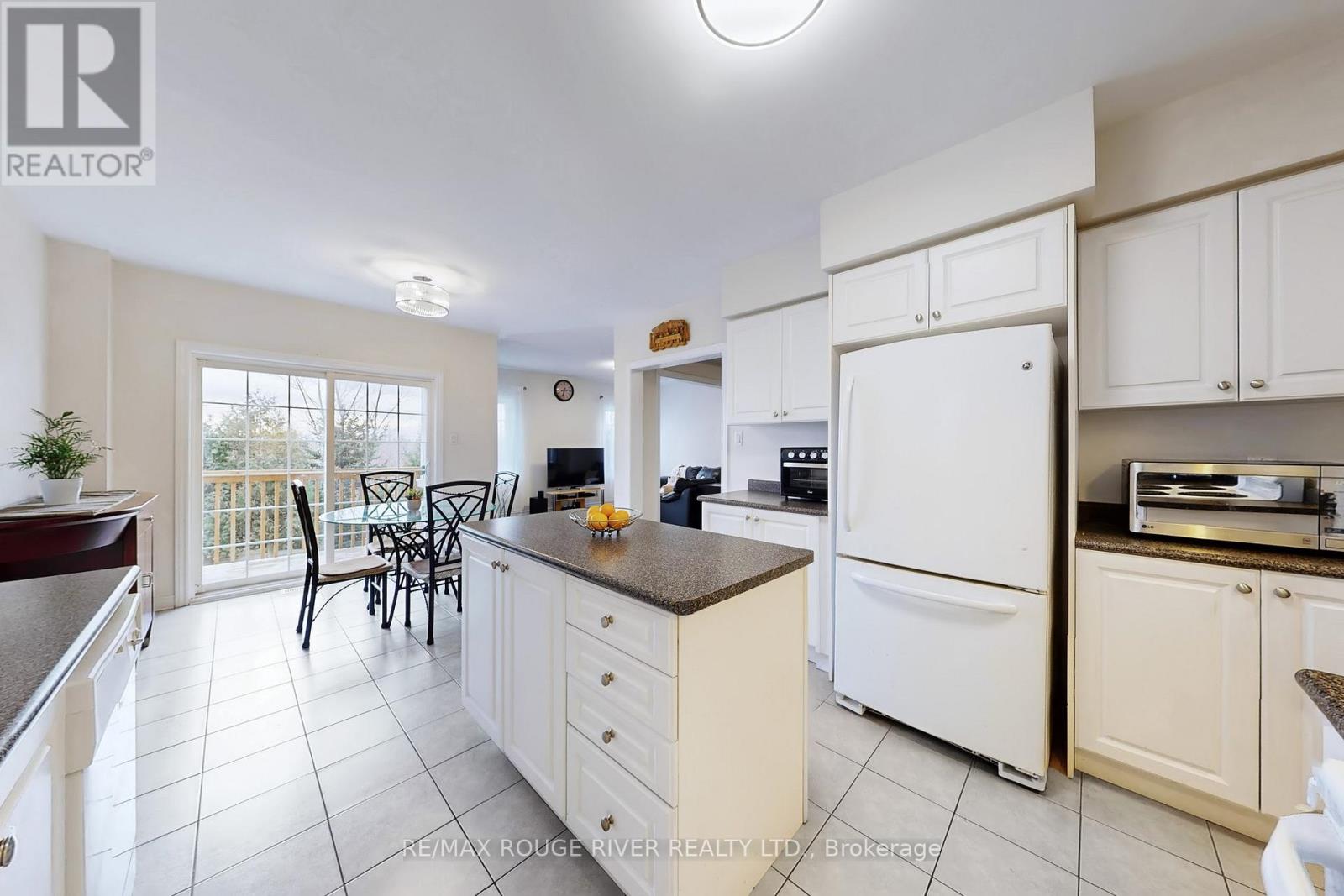 15 Adanac Drive, Whitby, Ontario  L1N 0J4 - Photo 14 - E12598332