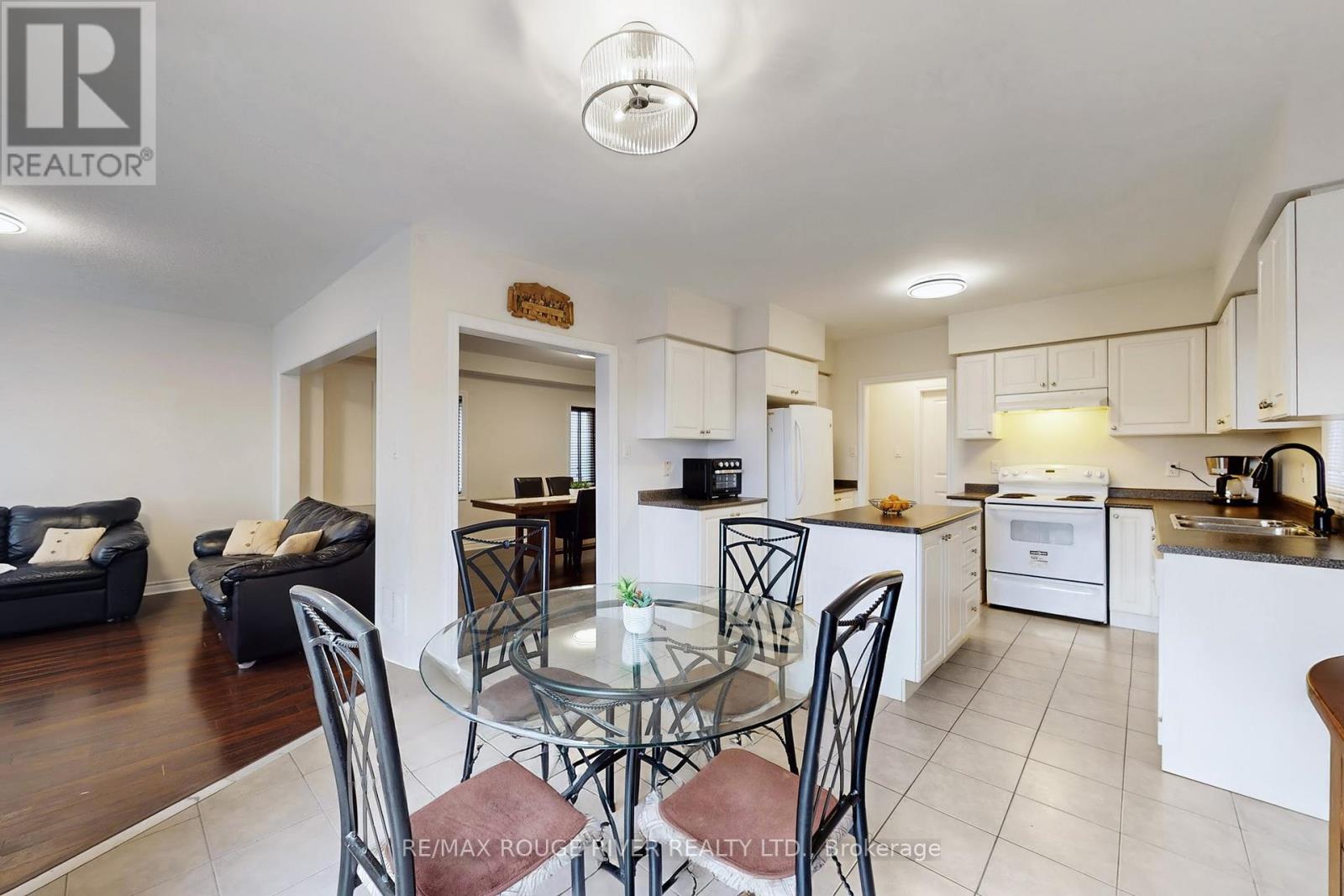 15 Adanac Drive, Whitby, Ontario  L1N 0J4 - Photo 16 - E12598332