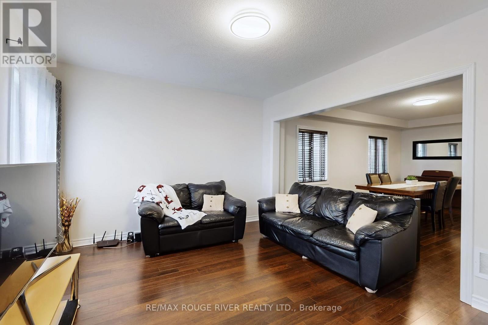 15 Adanac Drive, Whitby, Ontario  L1N 0J4 - Photo 6 - E12598332