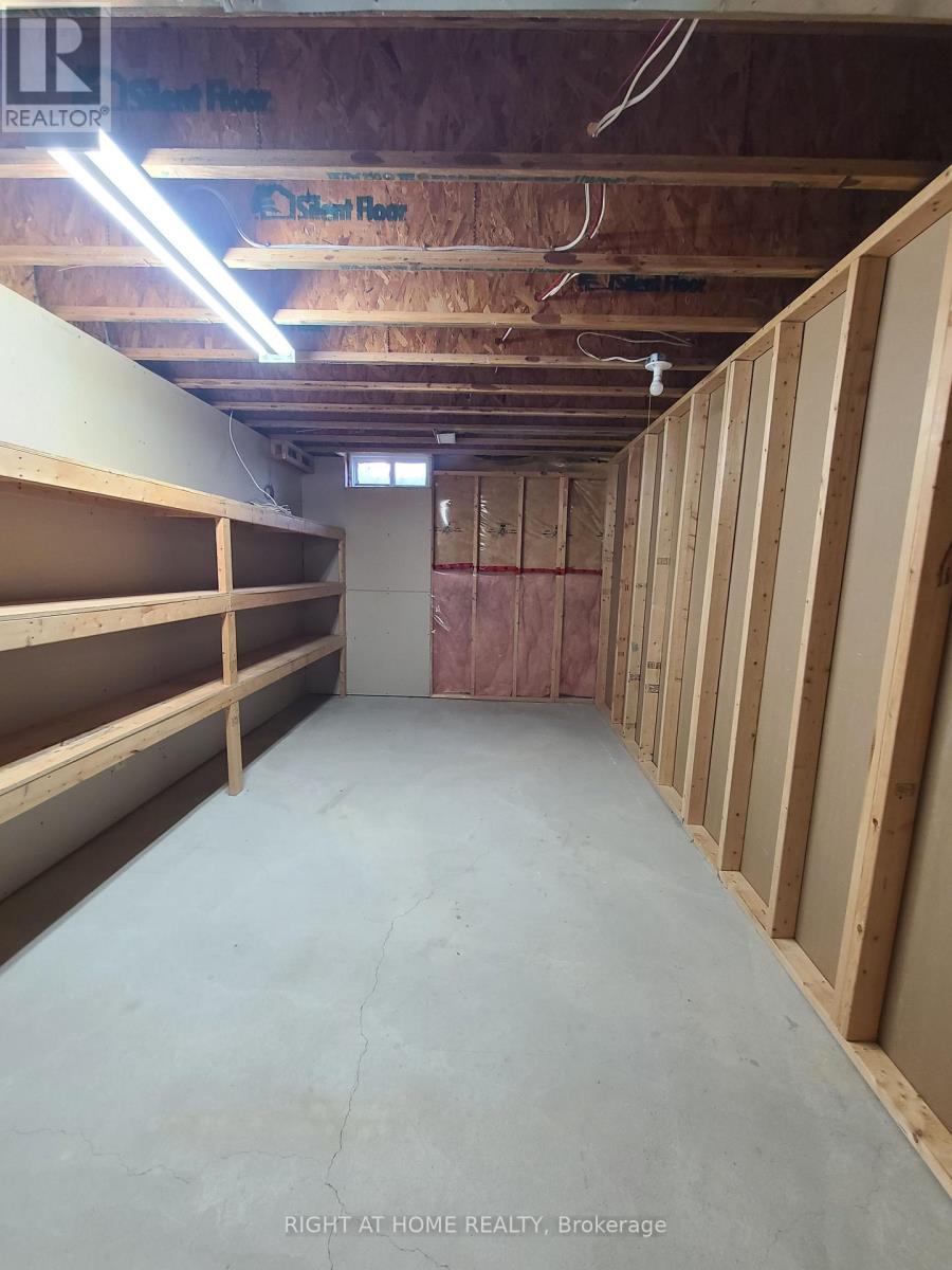 99 Snedden Avenue, Aurora, Ontario  L4G 7K9 - Photo 30 - N12598282