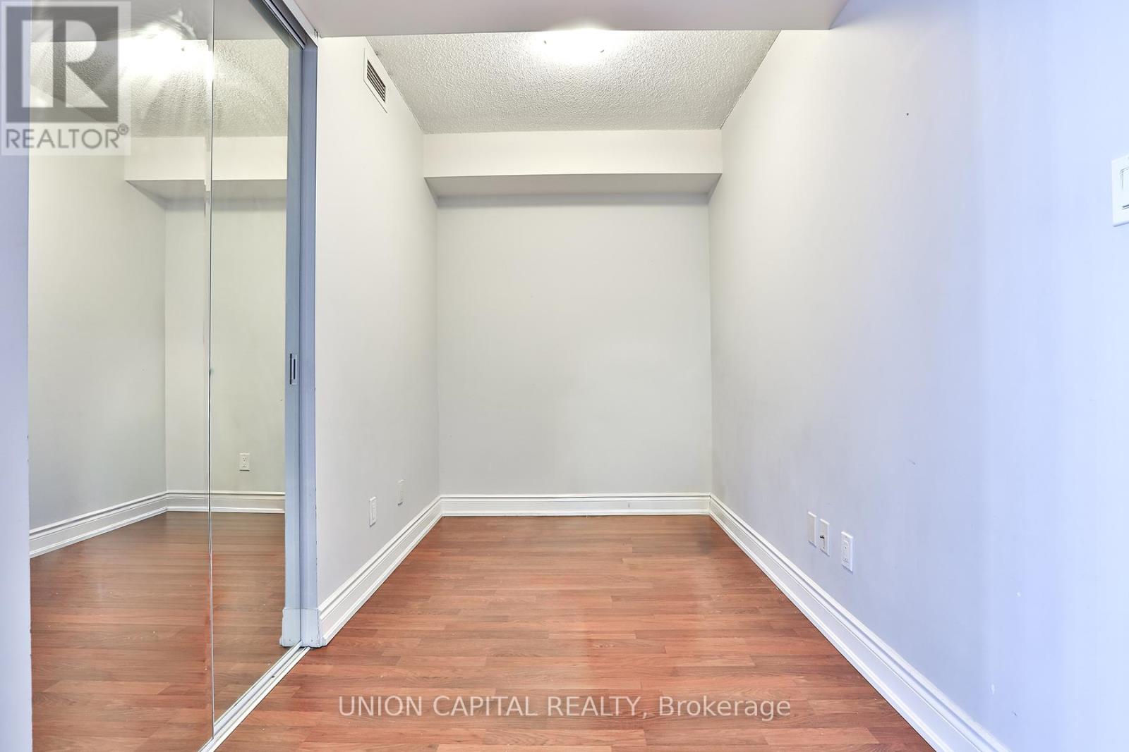 317 - 60 South Town Centre Boulevard, Markham (Unionville), Ontario  L6G 0C5 - Photo 11 - N12598362