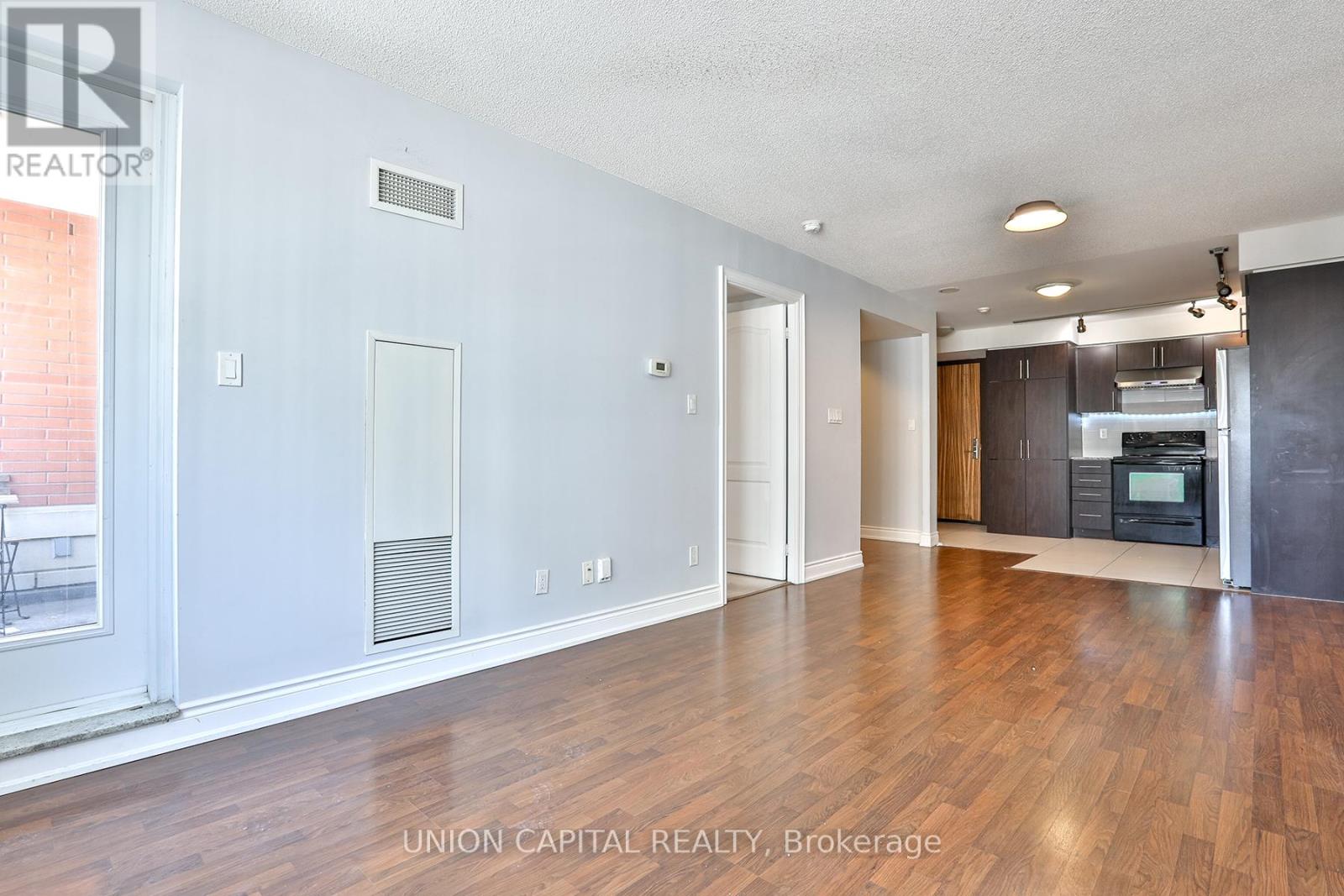 317 - 60 South Town Centre Boulevard, Markham (Unionville), Ontario  L6G 0C5 - Photo 9 - N12598362