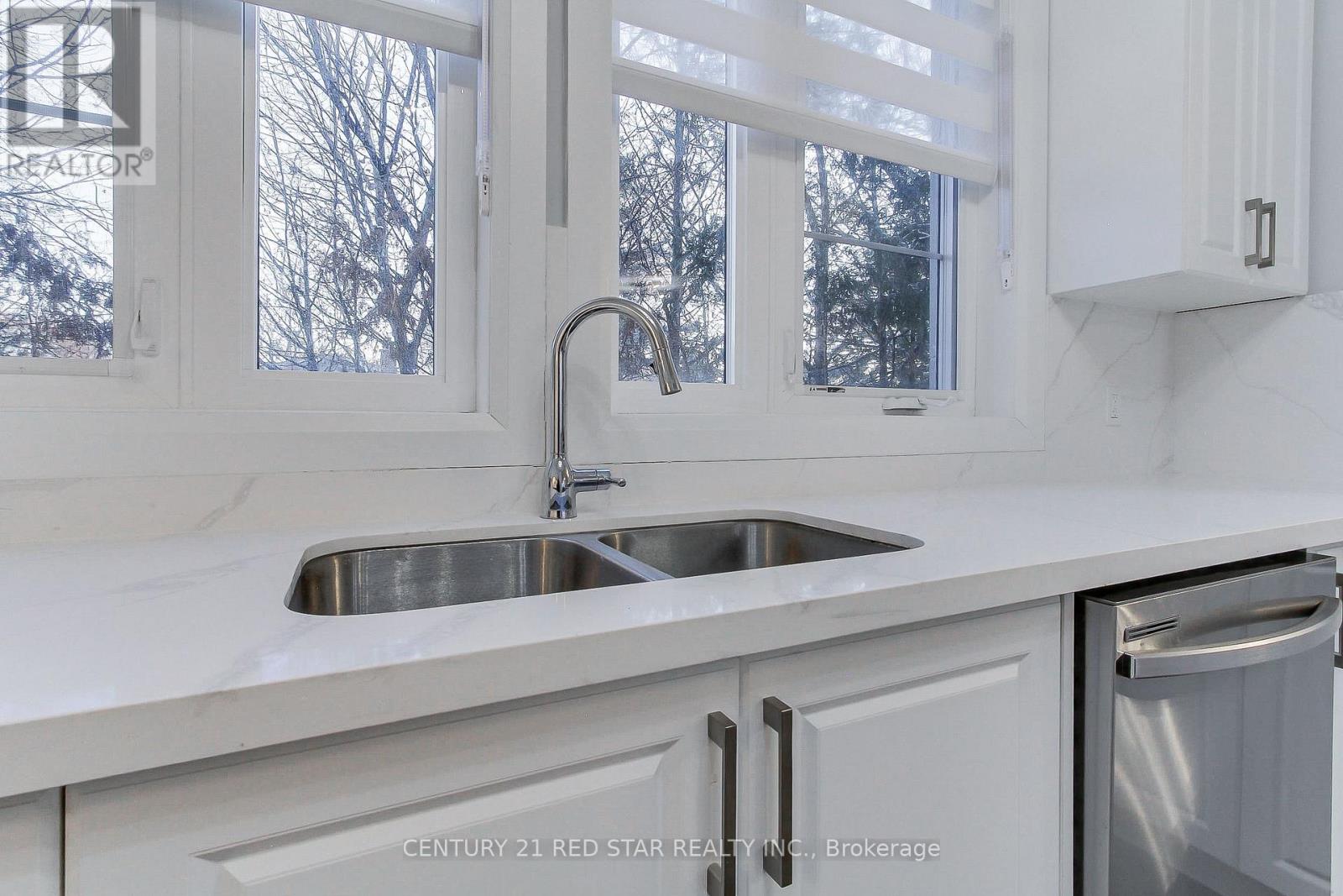 23 - 260 Eagle Street, Newmarket, Ontario  L3Y 1K1 - Photo 18 - N12598380