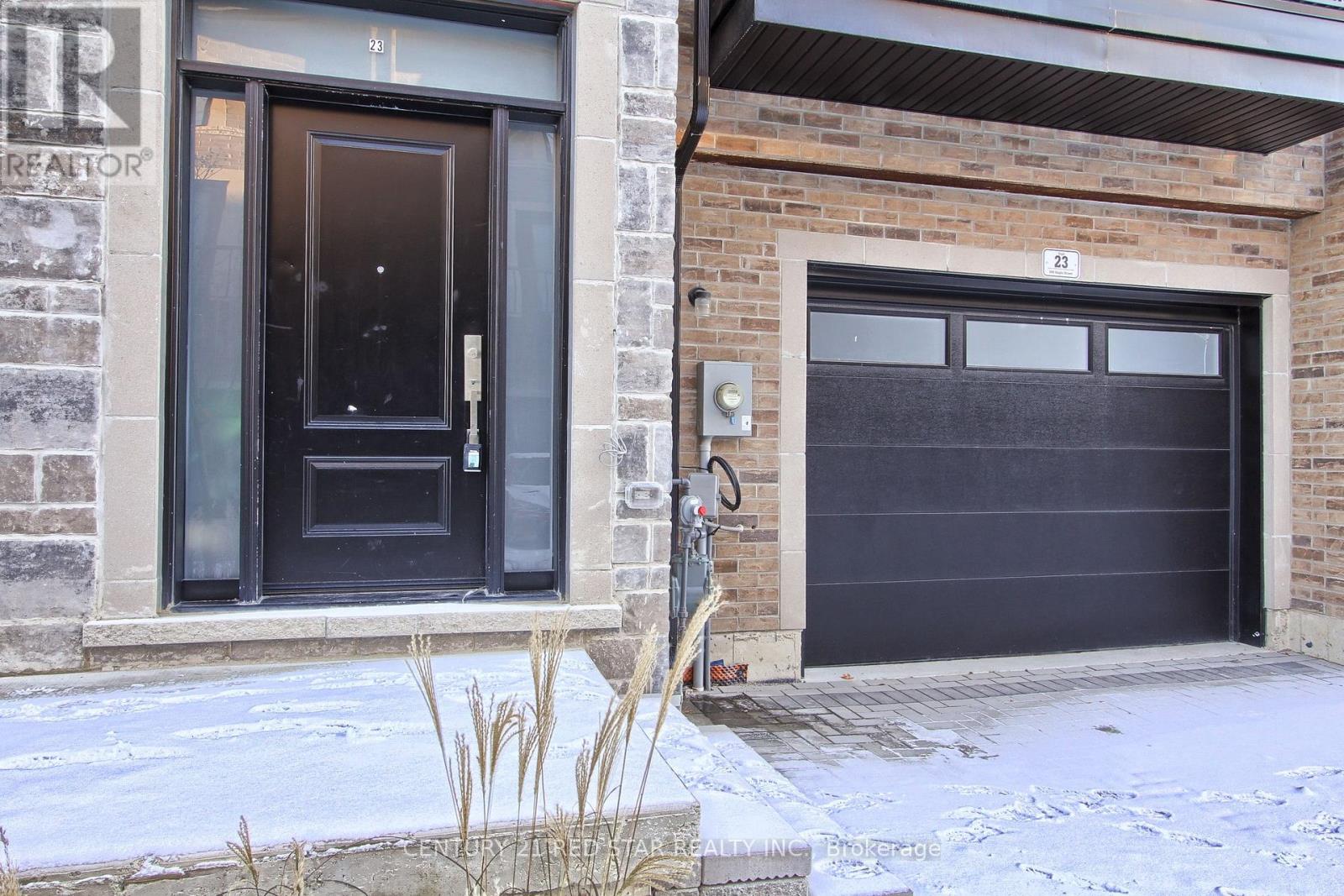 23 - 260 Eagle Street, Newmarket, Ontario  L3Y 1K1 - Photo 3 - N12598380