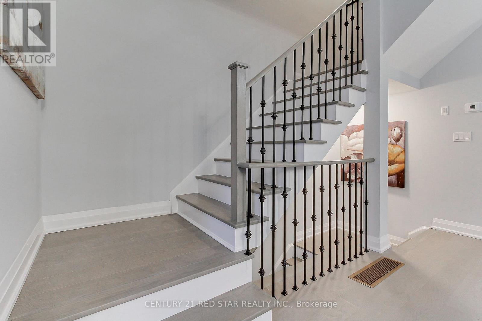 23 - 260 Eagle Street, Newmarket, Ontario  L3Y 1K1 - Photo 33 - N12598380