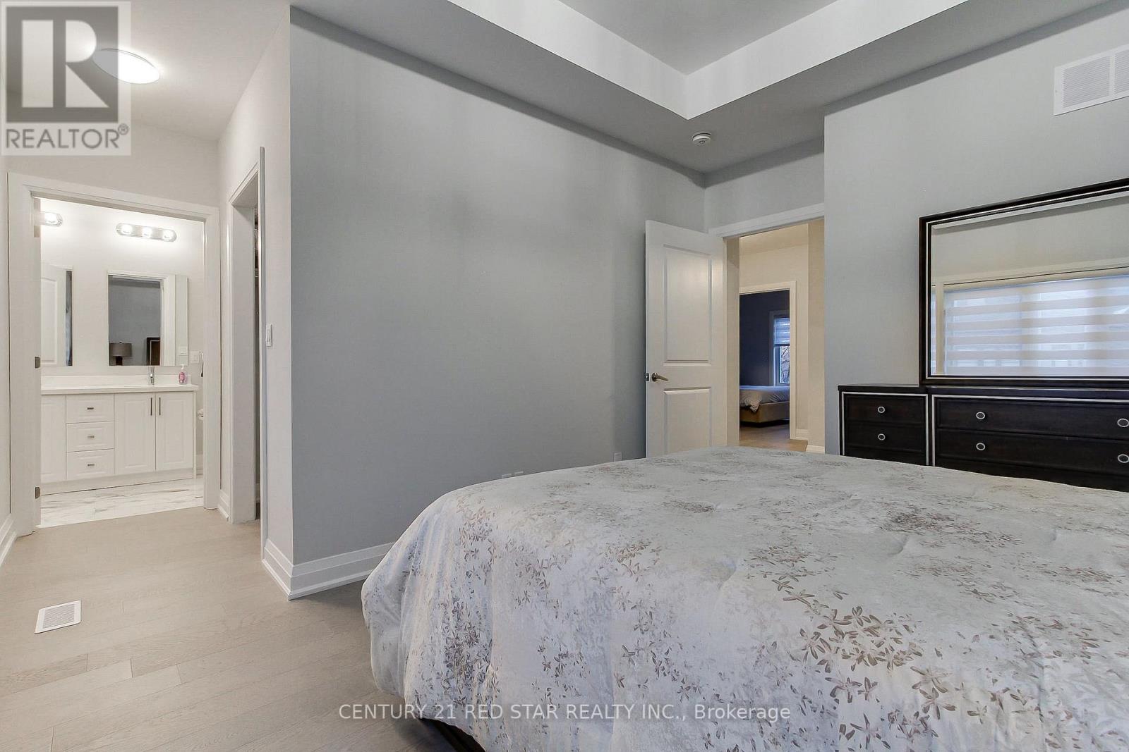 23 - 260 Eagle Street, Newmarket, Ontario  L3Y 1K1 - Photo 37 - N12598380