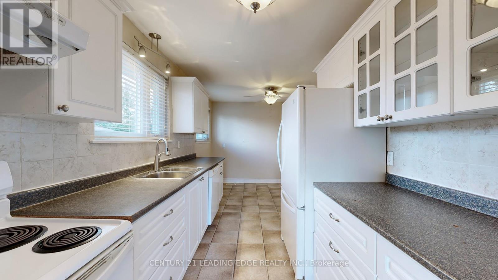 113 Sherwood Forest Drive, Markham, Ontario  L3P 1P9 - Photo 17 - N12598440