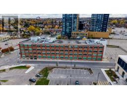 300 - 6 - 72 VICTORIA STREET S, Kitchener, Ontario