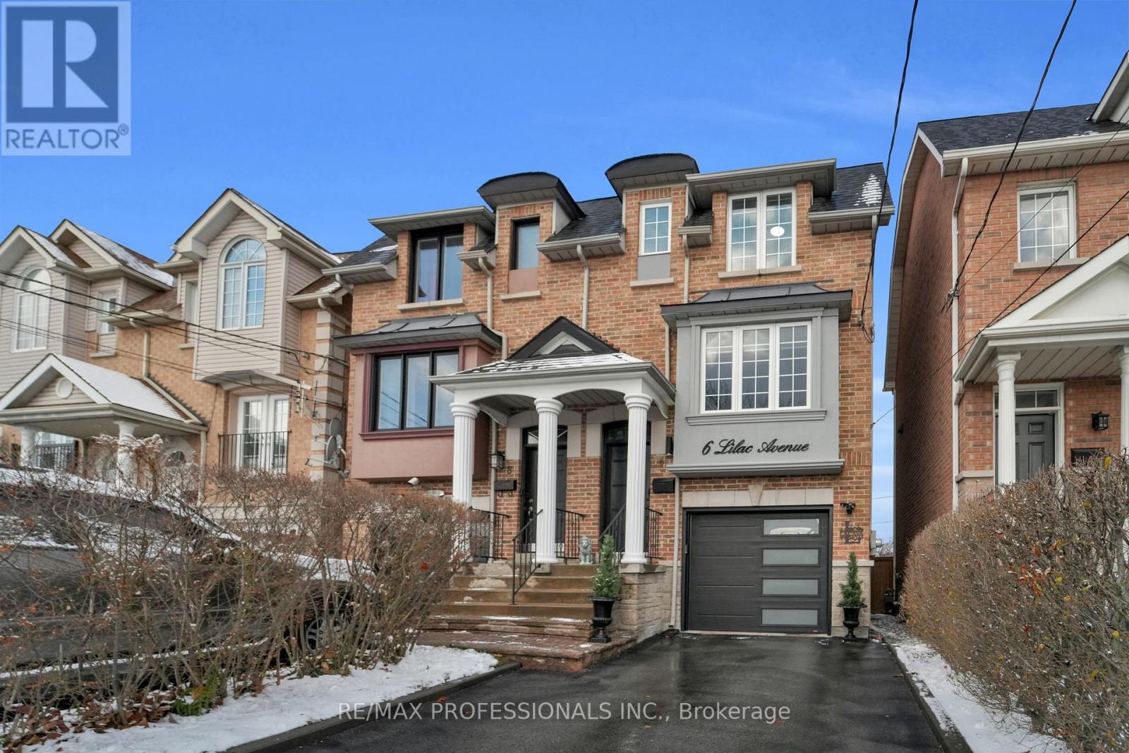 6 Lilac Avenue, Toronto, Ontario  M9M 1G3 - Photo 6 - W12598288