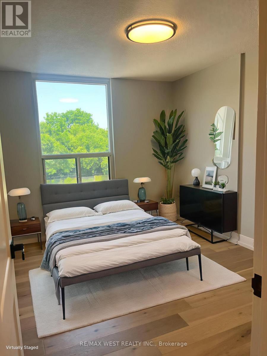 304 - 1535 Lakeshore Road E, Mississauga, Ontario  L5E 3E2 - Photo 20 - W12598318