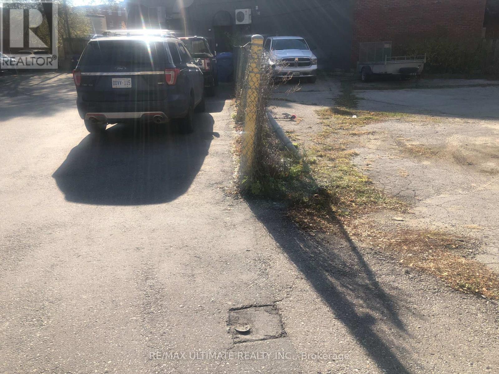 389-391 Kerr Street, Oakville, Ontario  L6K 3B9 - Photo 12 - W12598334