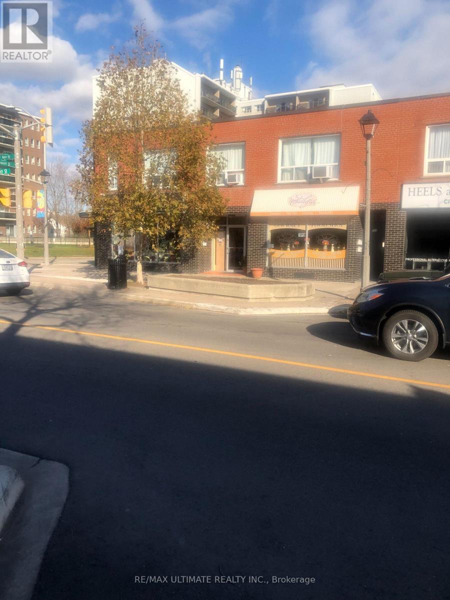 389-391 Kerr Street, Oakville, Ontario  L6K 3B9 - Photo 3 - W12598334