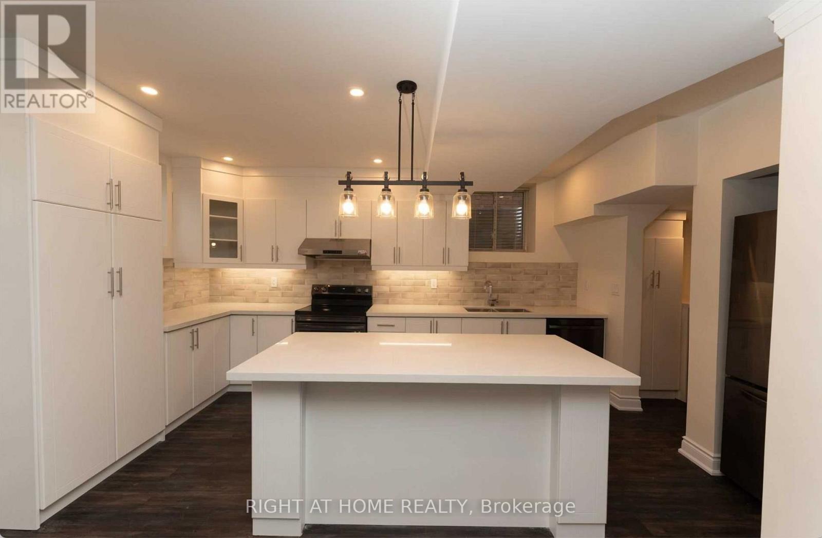 3175 Buttonbush Trail, Oakville (Jm Joshua Meadows), Ontario  L6H 7H5 - Photo 4 - W12598400