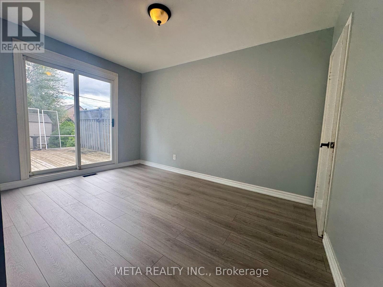 29 Monterrey Drive, Toronto, Ontario  M9V 1S7 - Photo 5 - W12598436