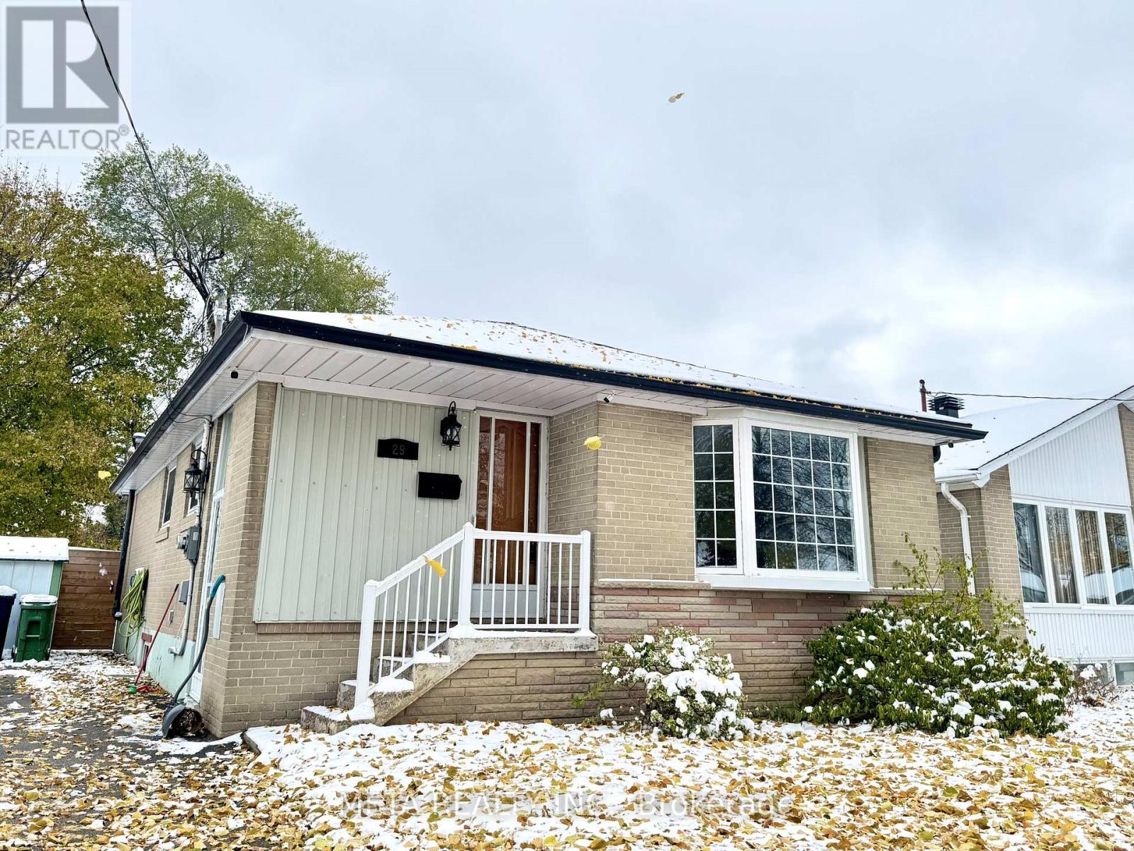 29 Monterrey Drive, Toronto, Ontario  M9V 1S7 - Photo 9 - W12598436