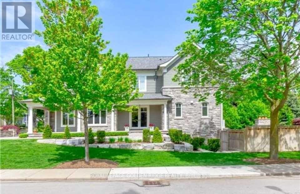 177 Watson Avenue, Oakville (Oo Old Oakville), Ontario  L6J 3T9 - Photo 2 - W12598444