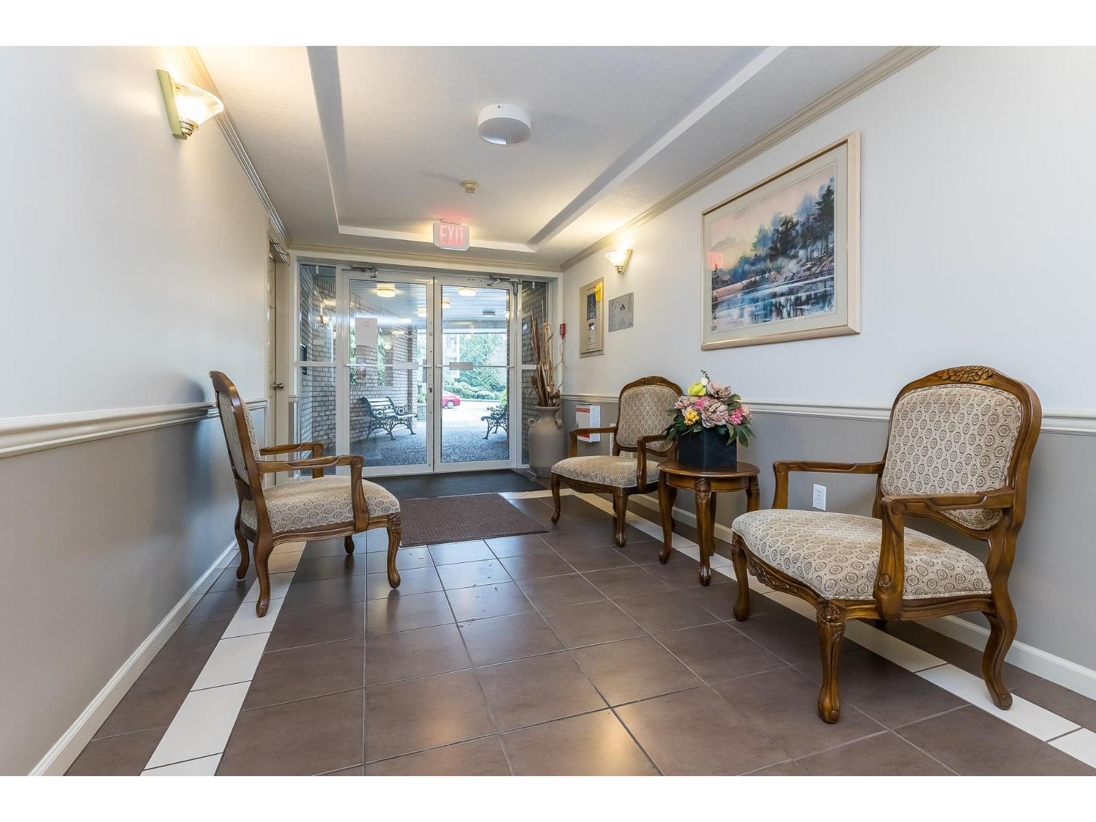 201 33110 George Ferguson Way, Abbotsford, British Columbia  V2S 2L5 - Photo 3 - R3057868