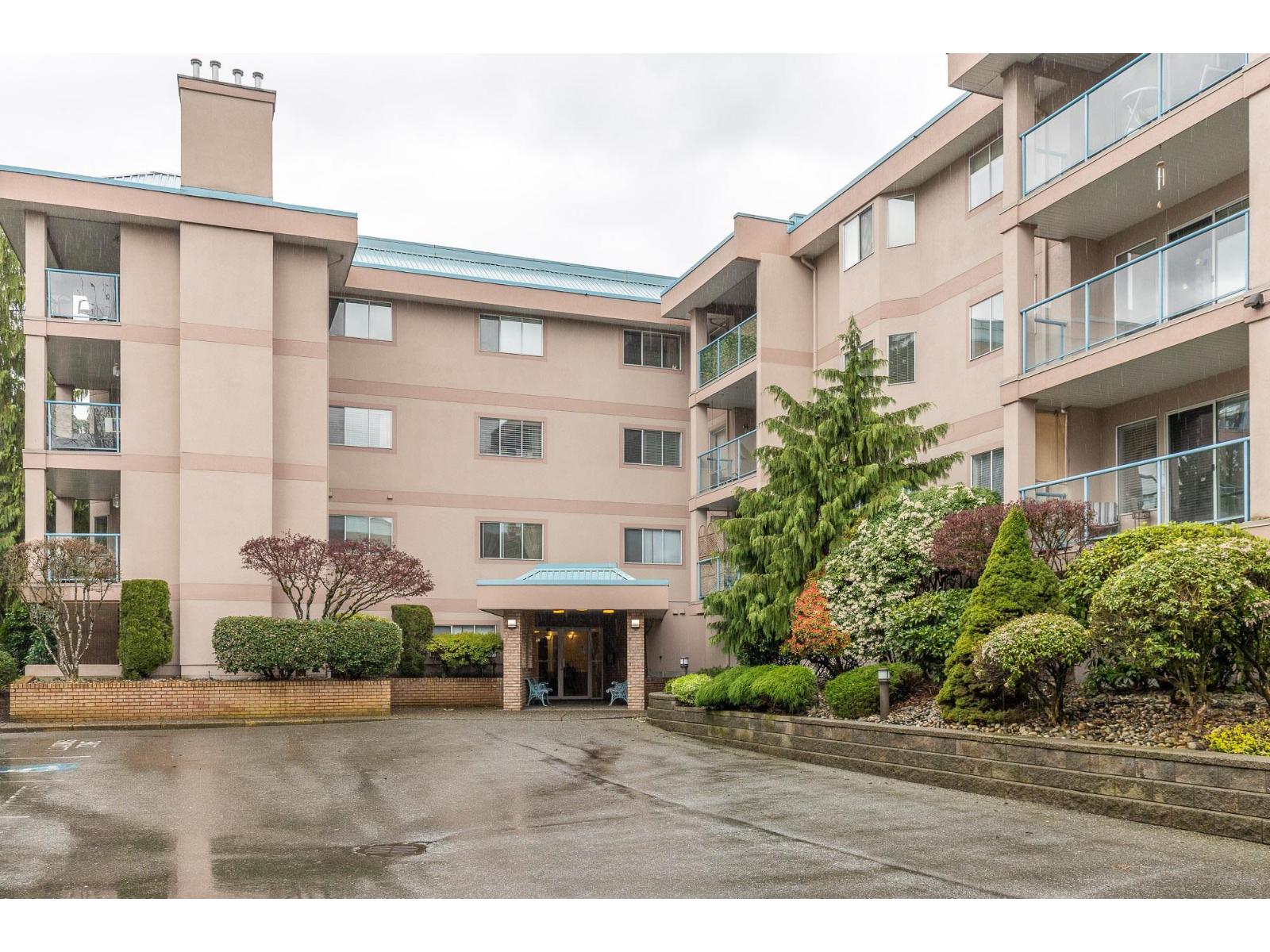 201 33110 George Ferguson Way, Abbotsford, British Columbia  V2S 2L5 - Photo 4 - R3057868