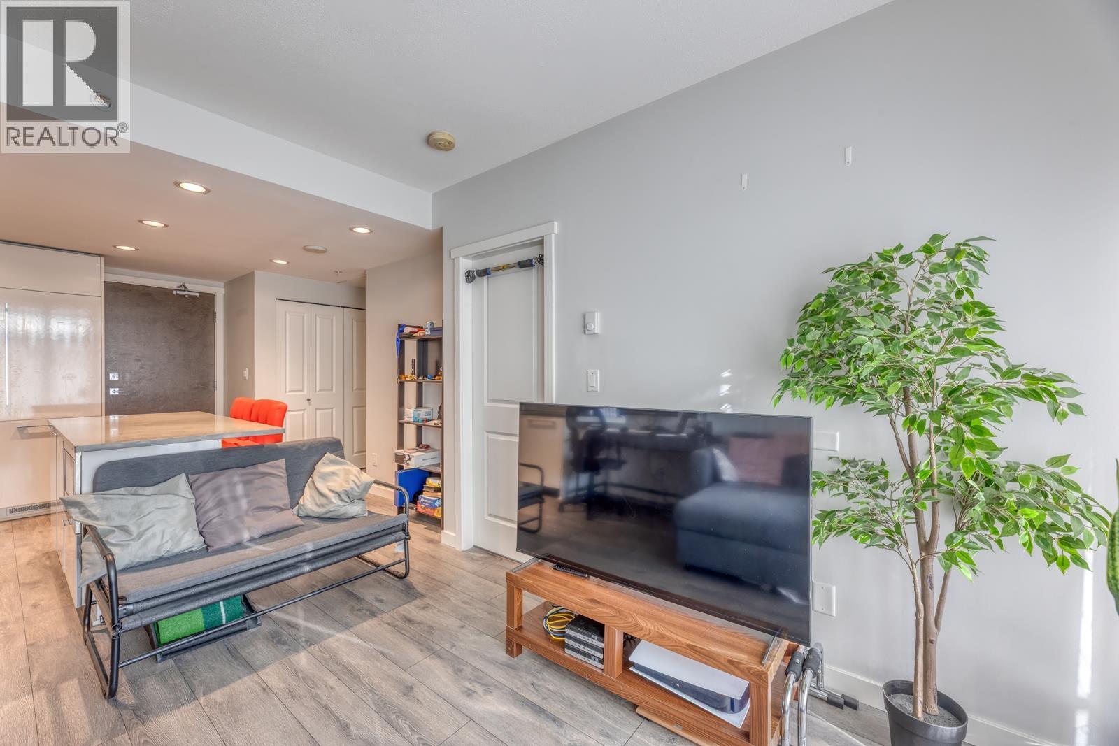 603 2388 Madison Avenue, Burnaby, British Columbia V5C 0K8 - Photo 8 - R3071804