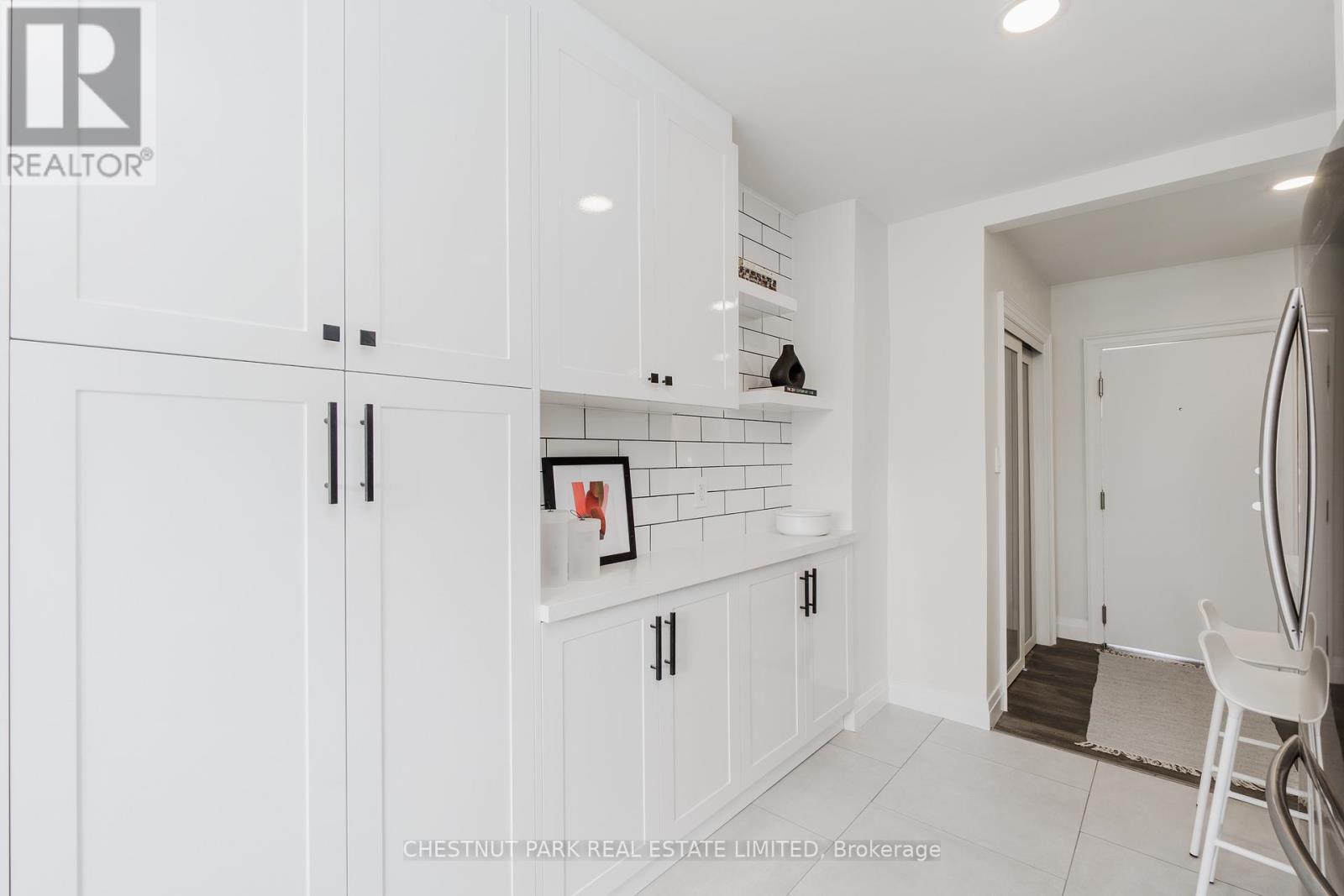 Main - 51 Penhurst Avenue, Toronto, Ontario M8Y 3A9 - Photo 20 - W12583526