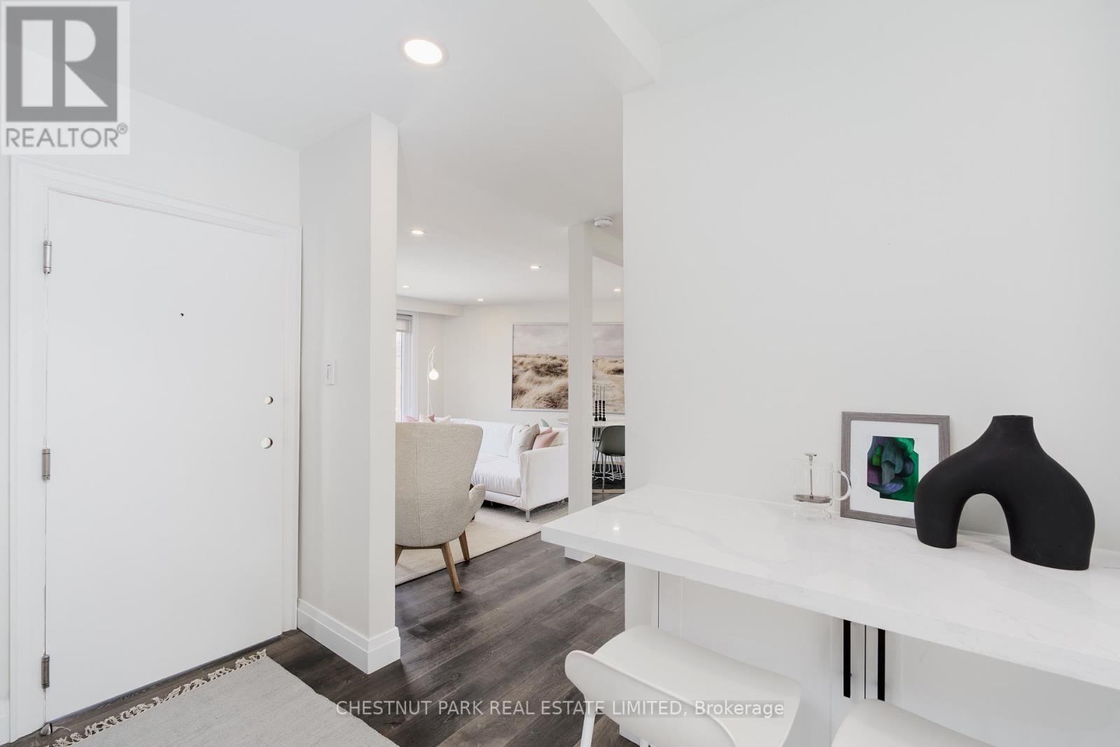 Main - 51 Penhurst Avenue, Toronto, Ontario M8Y 3A9 - Photo 21 - W12583526