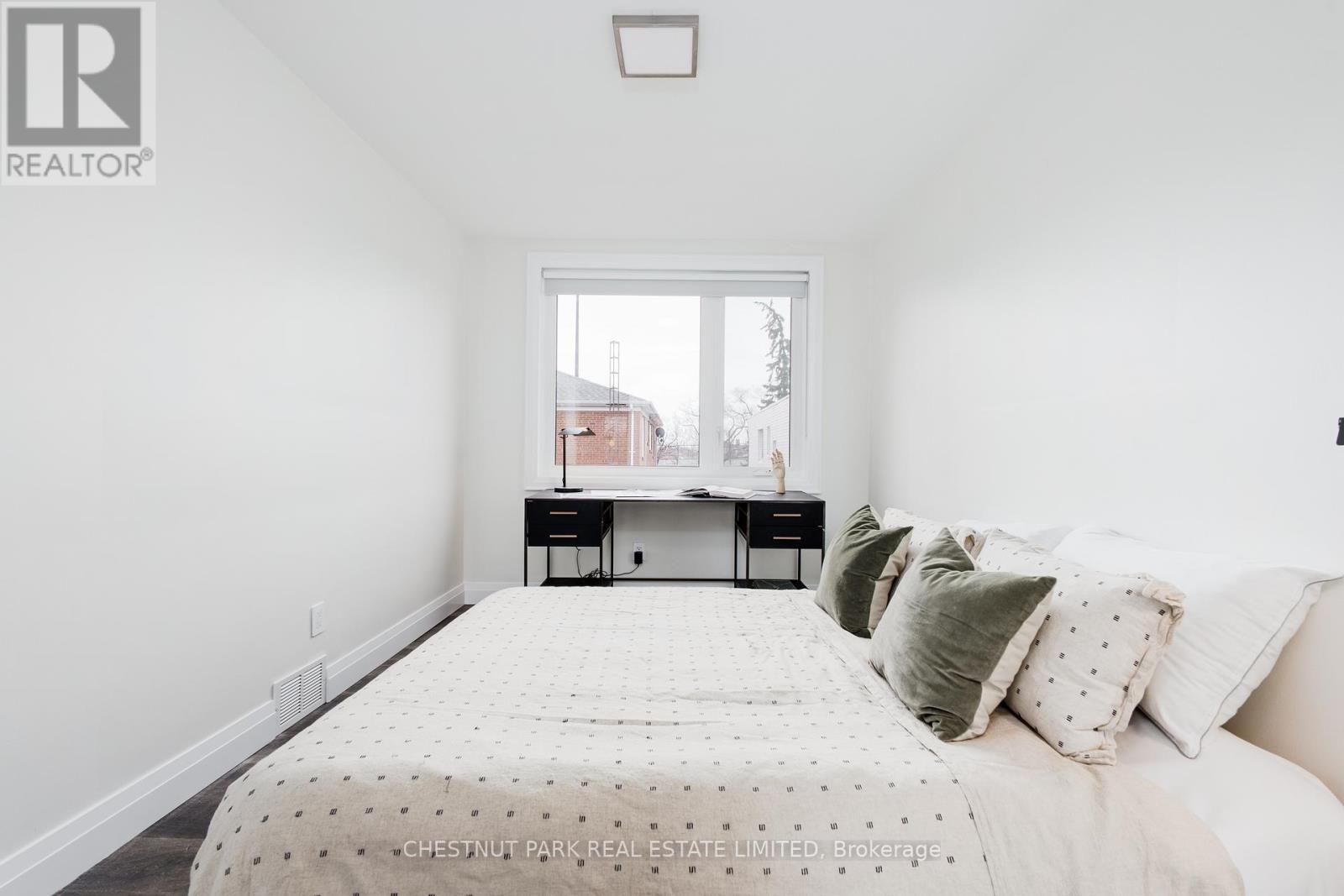 Main - 51 Penhurst Avenue, Toronto, Ontario M8Y 3A9 - Photo 29 - W12583526