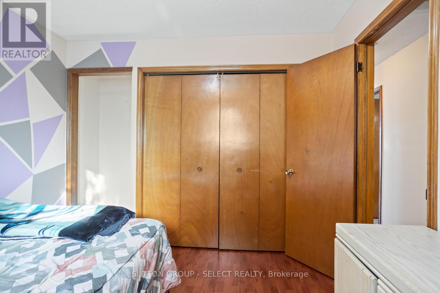 31 Meadowview Road, London South, Ontario  N6J 4E5 - Photo 23 - X12598600