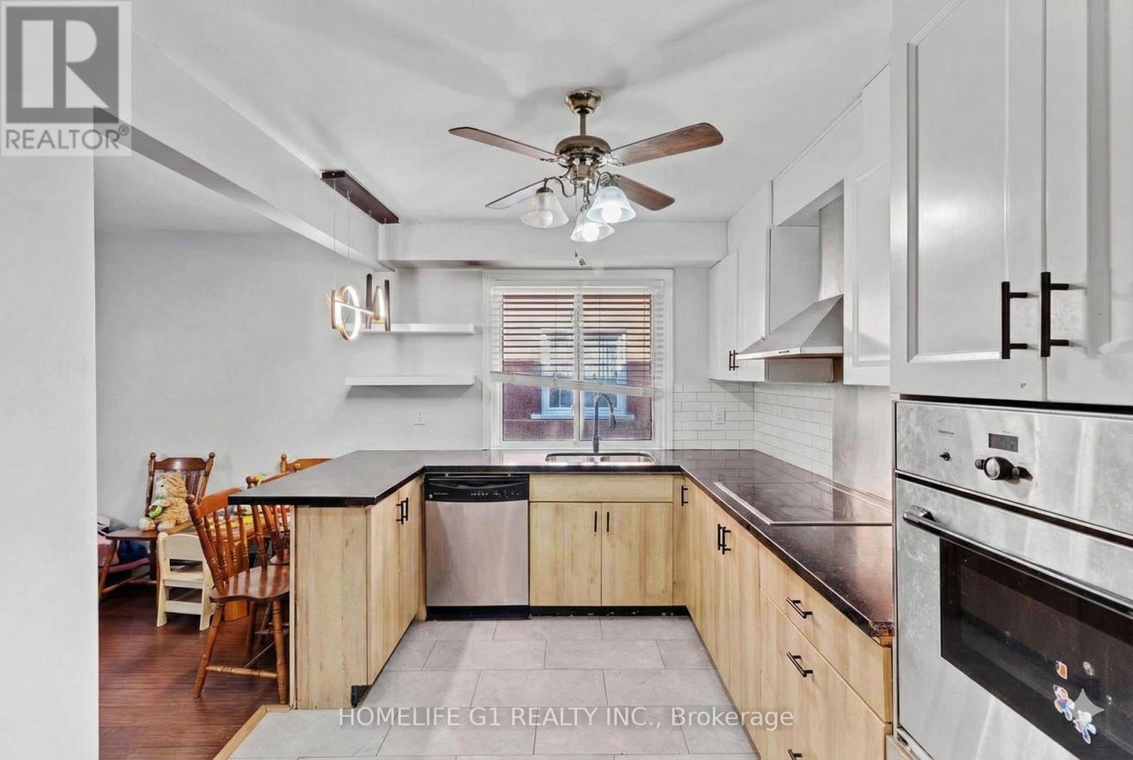 57 Linnwood Avenue, Cambridge, Ontario  N1R 1V2 - Photo 2 - X12598322