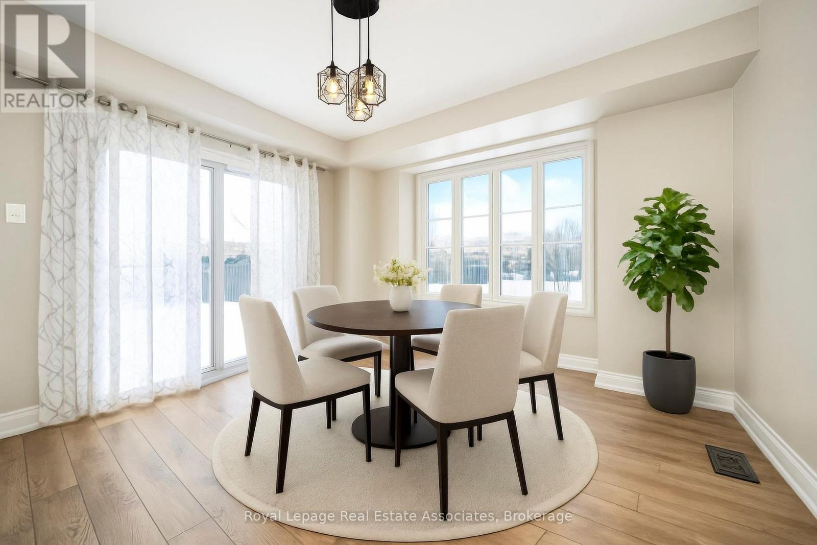 4 Griffiths Avenue, Cambridge, Ontario  N1P 1J7 - Photo 11 - X12598360