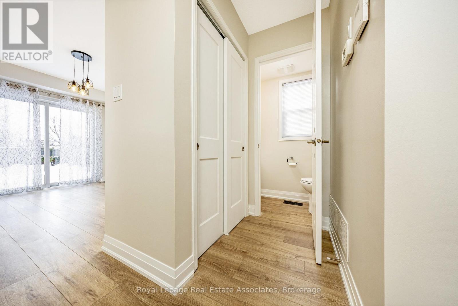 4 Griffiths Avenue, Cambridge, Ontario  N1P 1J7 - Photo 6 - X12598360