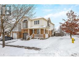 4 GRIFFITHS AVENUE, Cambridge, Ontario