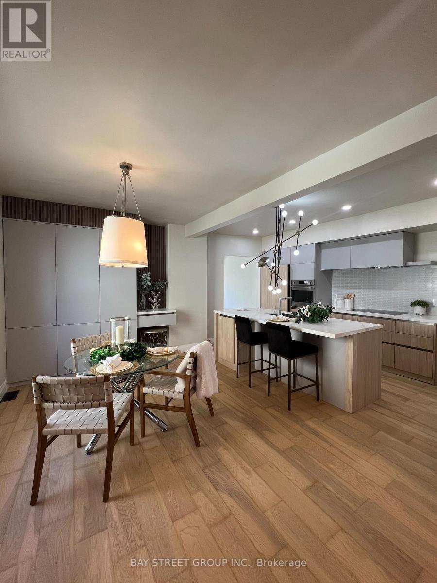 396 Emerald Street N, Hamilton, Ontario  L8L 5L9 - Photo 1 - X12598390