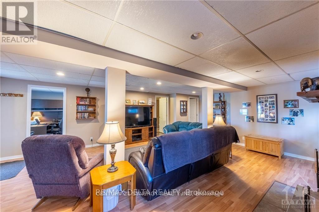 3641 Principale Street, Alfred And Plantagenet, Ontario K0A 3K0 - Photo 13 - X12598486