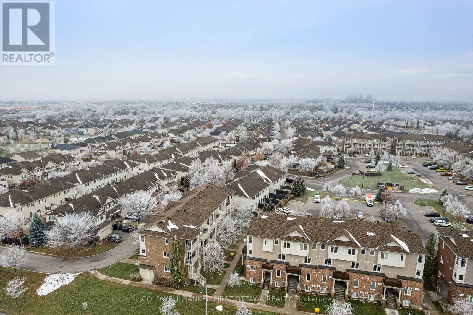 150 Urbancrest Private, Ottawa, Ontario  T1P 1L9 - Photo 3 - X12598530