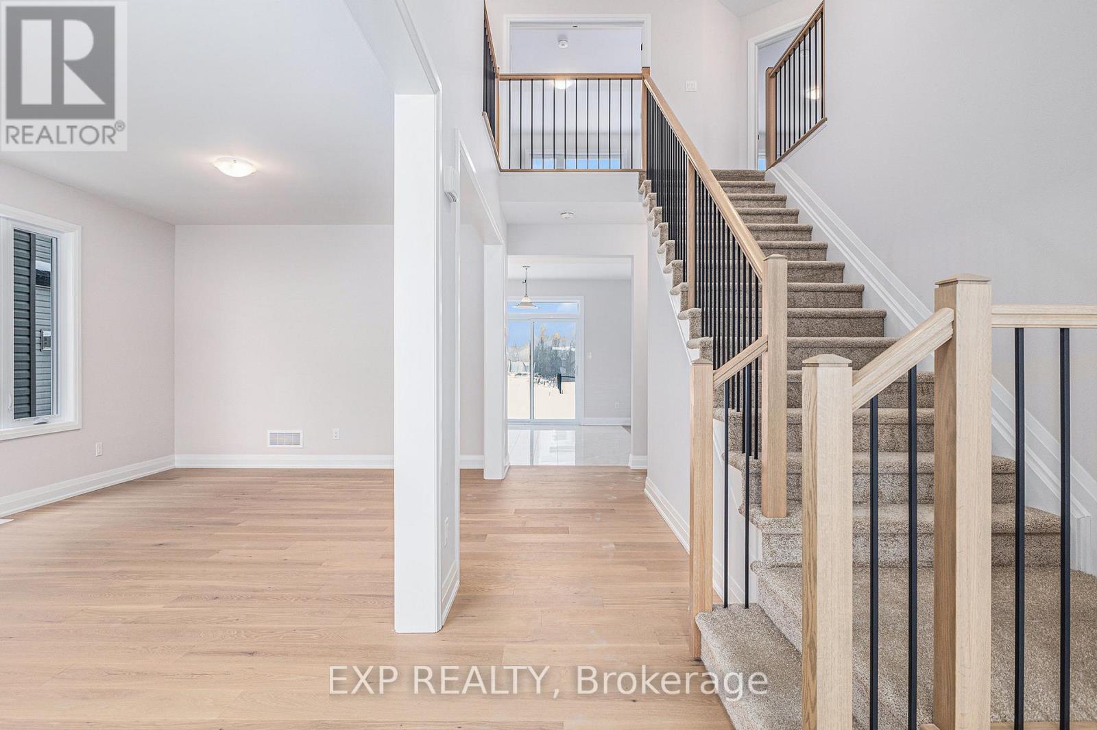 1979 Hawker Private, Ottawa, Ontario  K0A 1L0 - Photo 3 - X12598594