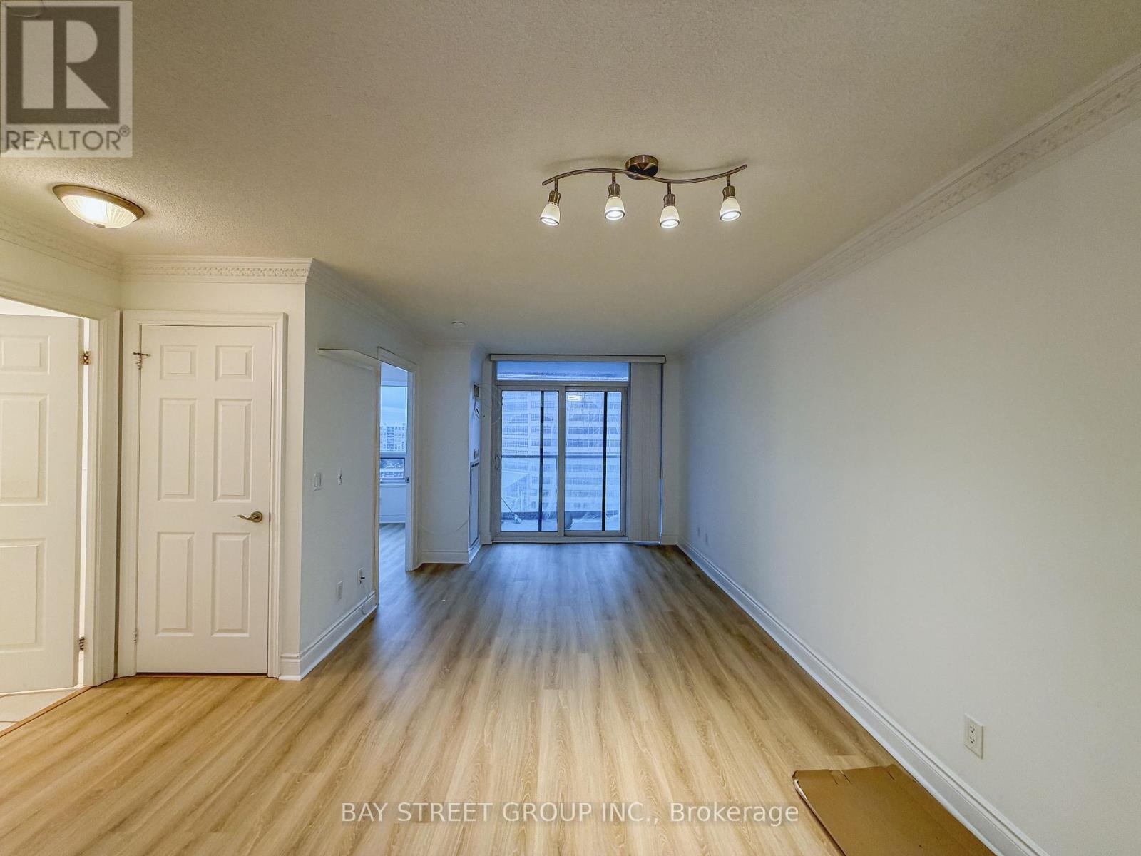 1101 - 15 Greenview Avenue, Toronto, Ontario  M2M 1R2 - Photo 3 - C12598346