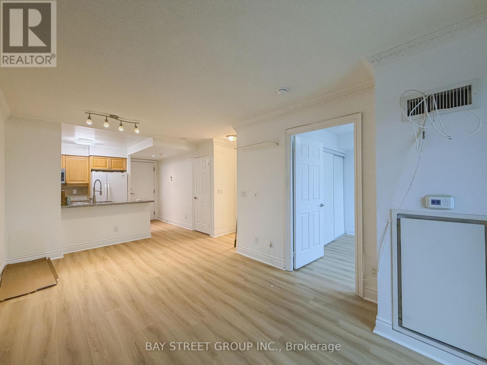 1101 - 15 Greenview Avenue, Toronto, Ontario  M2M 1R2 - Photo 6 - C12598346