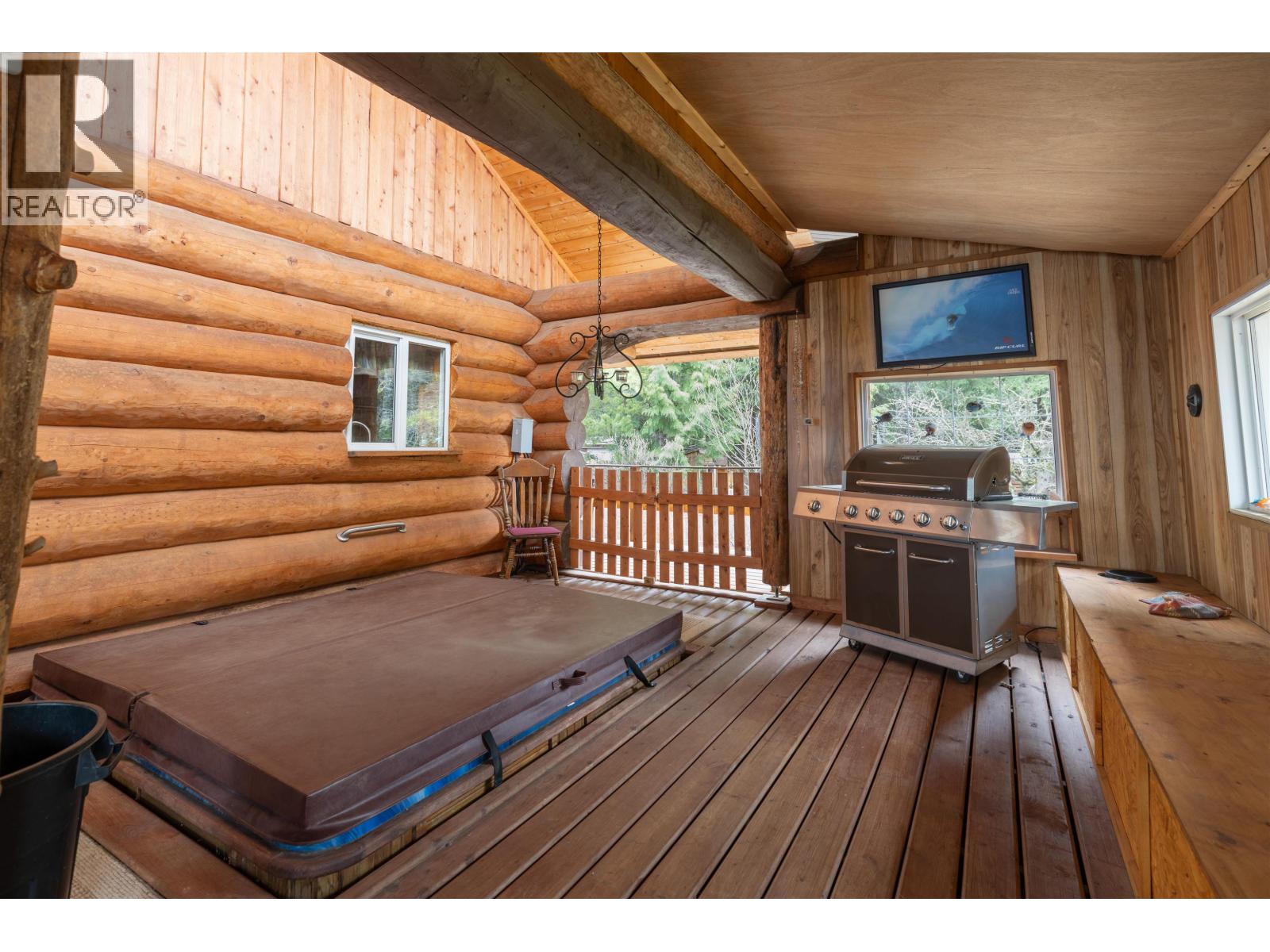 3981 Dobbie Street, Terrace, British Columbia  V8G 3M6 - Photo 18 - R3071890