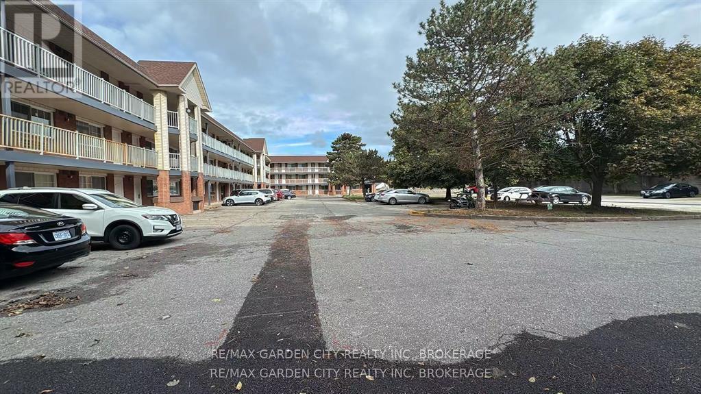 Commercial Unit - 7737 Lundy's Lane, Niagara Falls, Ontario  L2H 1H3 - Photo 15 - X12598578