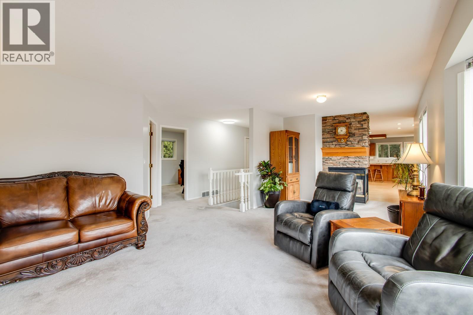 1650 Highland Drive N, Kelowna, British Columbia  V1Y 4K8 - Photo 5 - 10370534