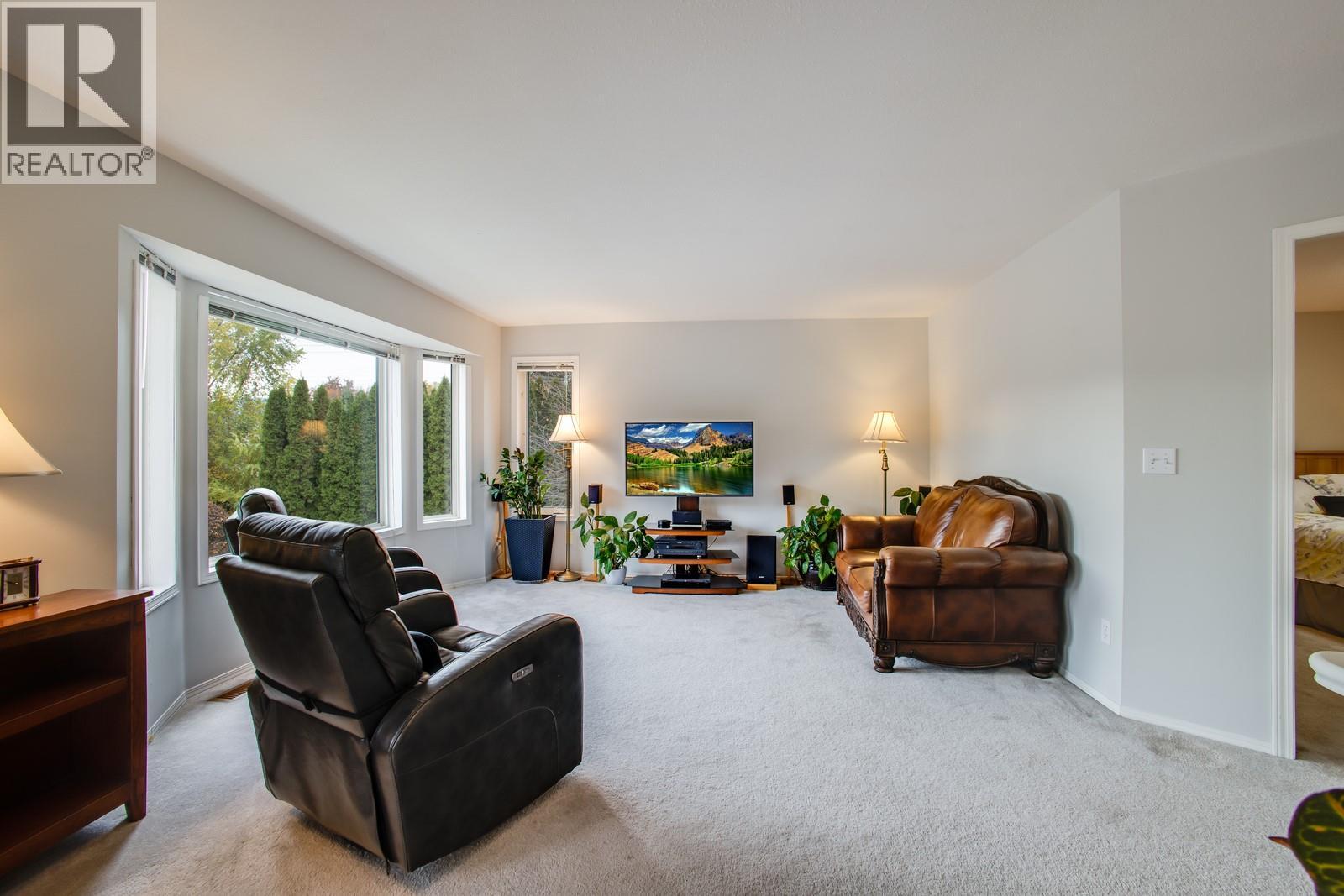 1650 Highland Drive N, Kelowna, British Columbia  V1Y 4K8 - Photo 6 - 10370534