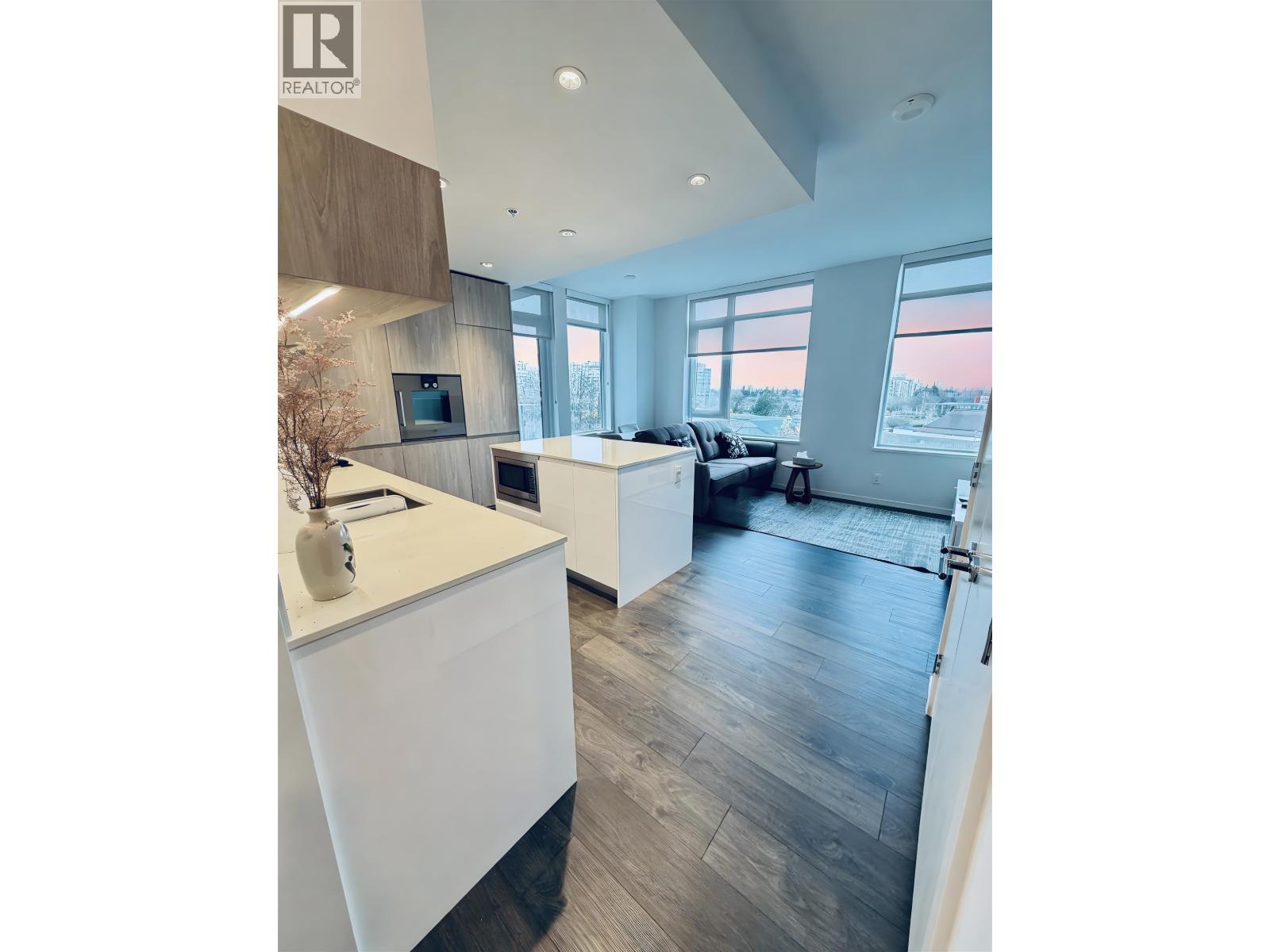 702 6788 Minoru Boulevard, Richmond, British Columbia  V6Y 0M6 - Photo 3 - R3071840