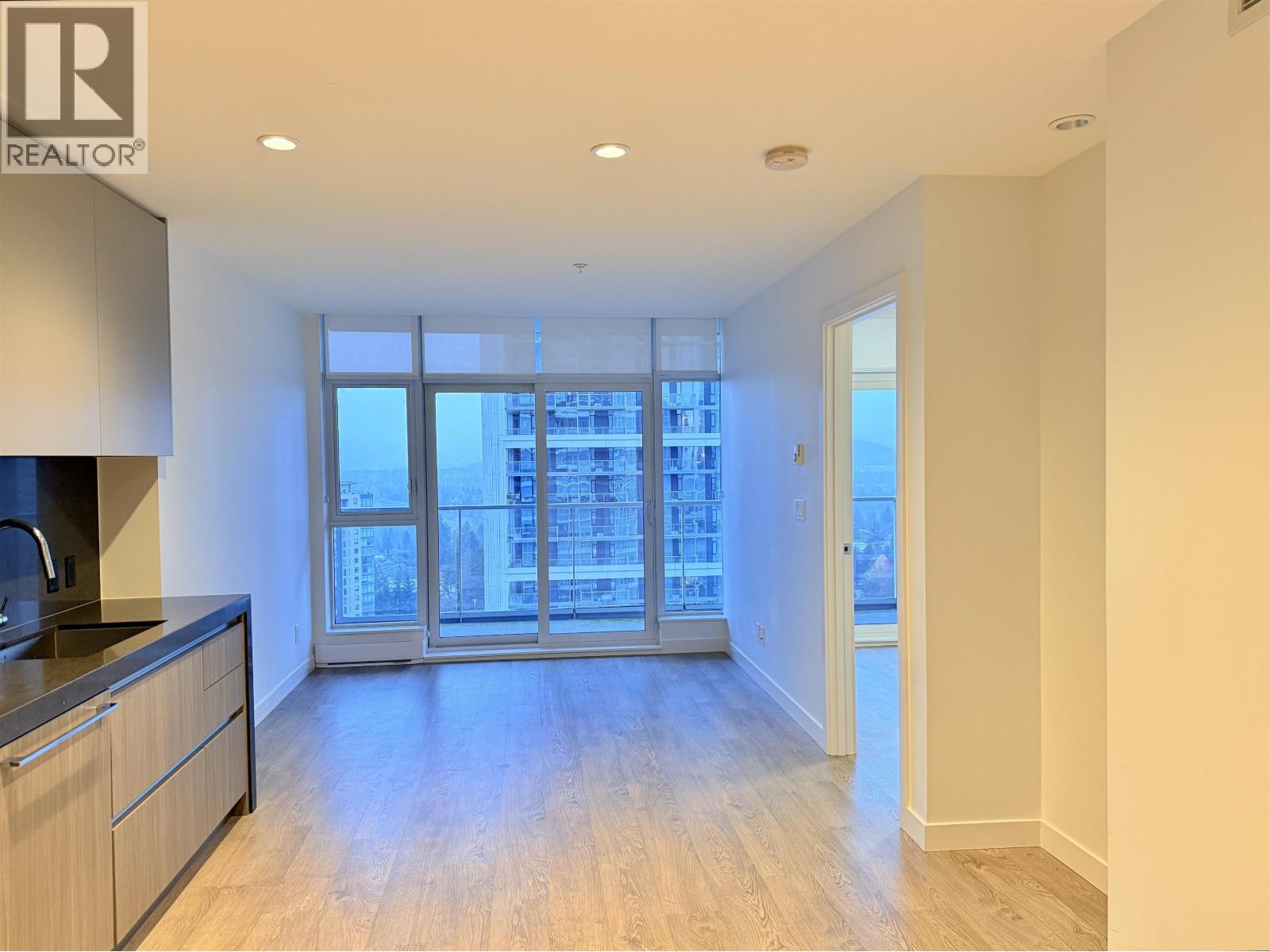 1505 6080 Mckay Avenue, Burnaby, British Columbia  V5H 0J4 - Photo 2 - R3071844