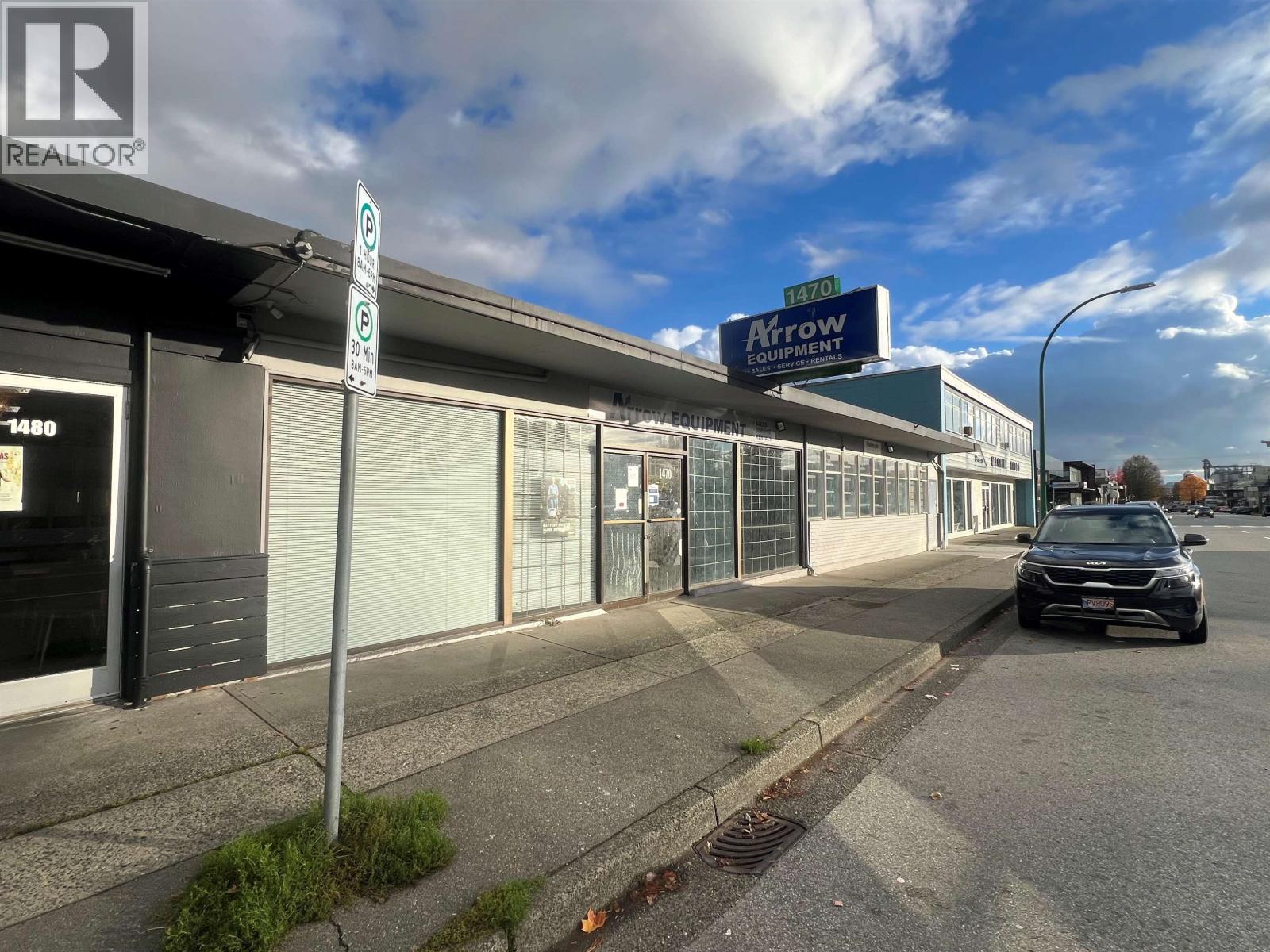 1470 Pemberton Avenue, North Vancouver, British Columbia  V7P 2S1 - Photo 2 - C8074275