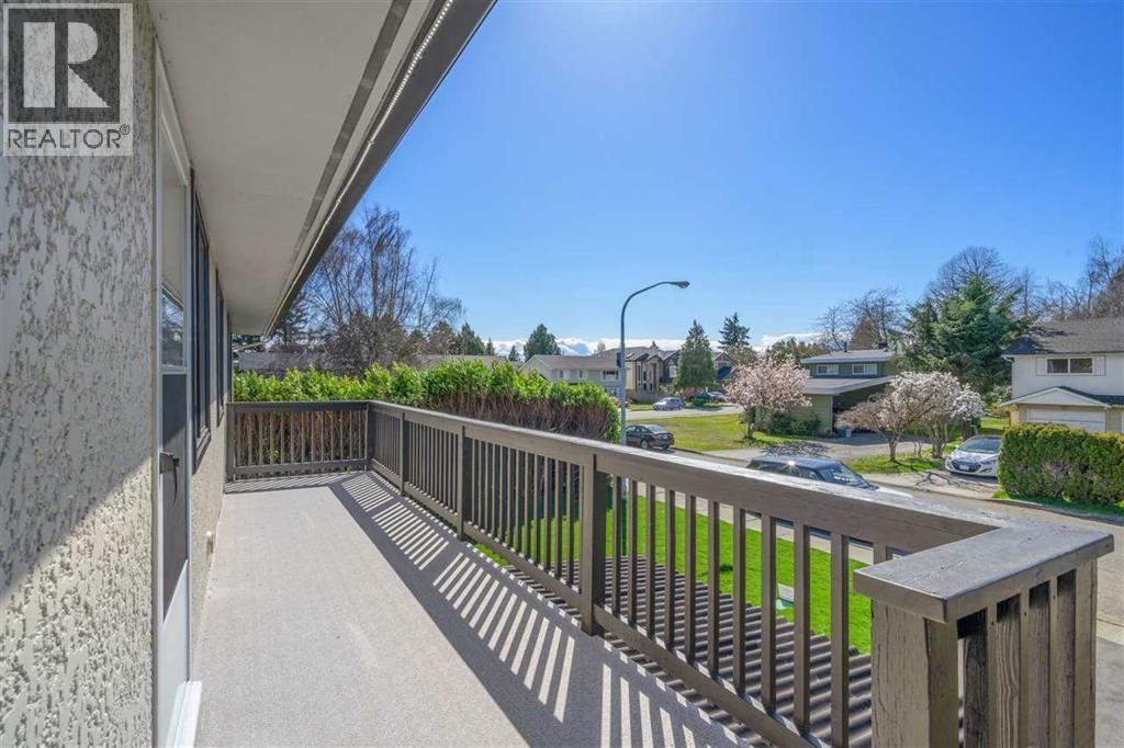 9480 Kingswood Drive, Richmond, British Columbia V7A 3X5 - Photo 6 - R3071591