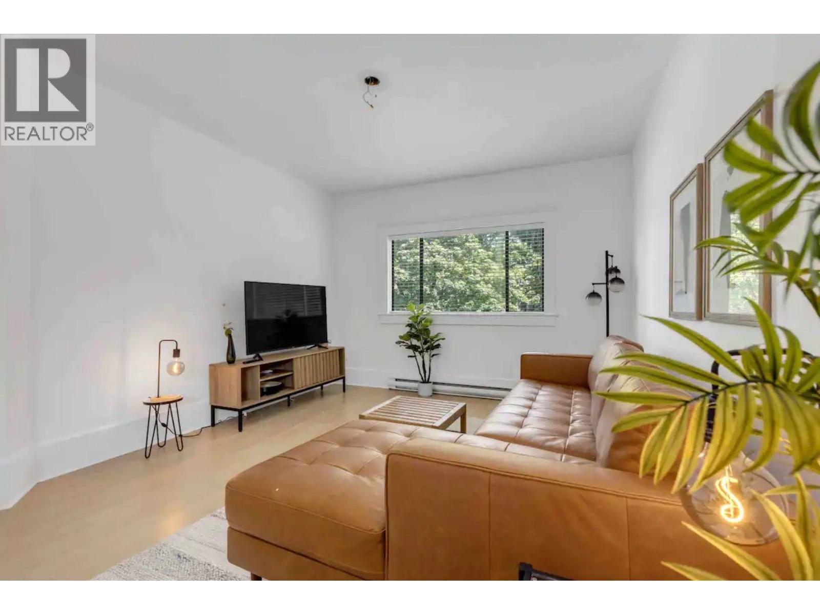 B 1549 Maple Street, Vancouver, British Columbia  V6J 3S2 - Photo 2 - R3071845