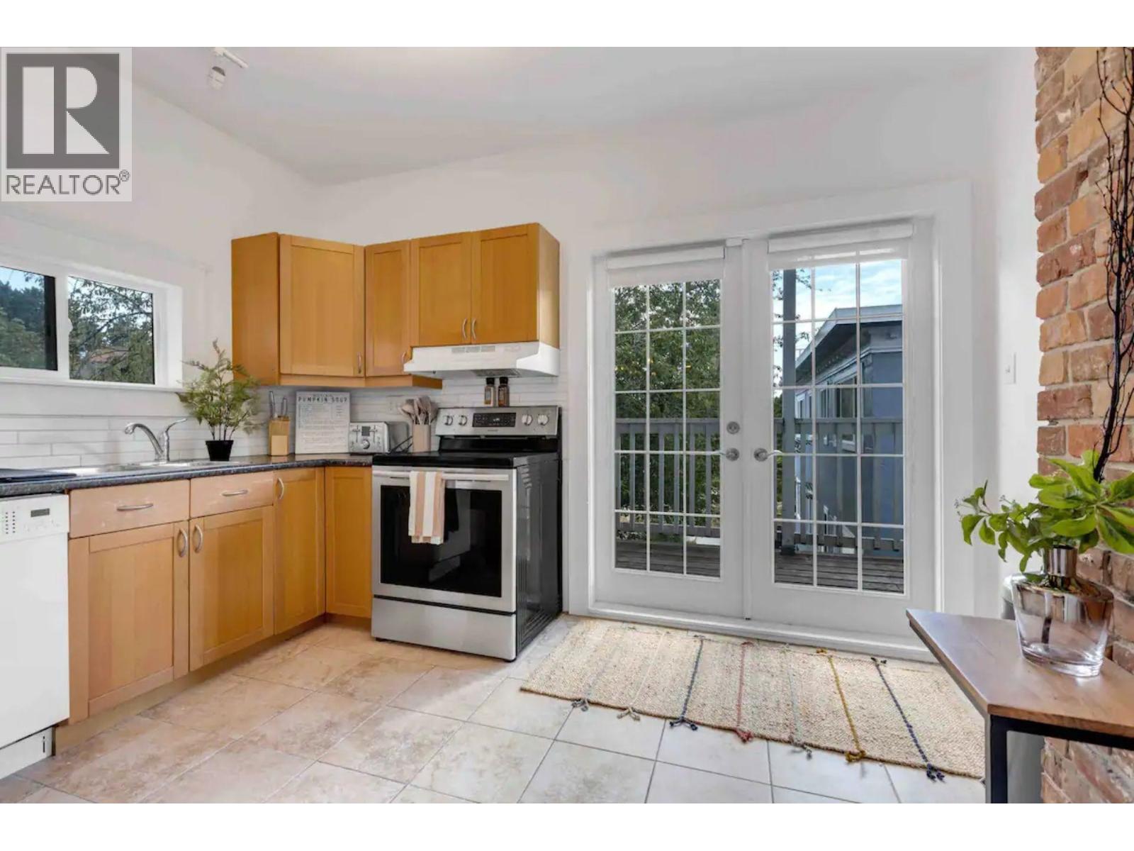 B 1549 Maple Street, Vancouver, British Columbia  V6J 3S2 - Photo 4 - R3071845