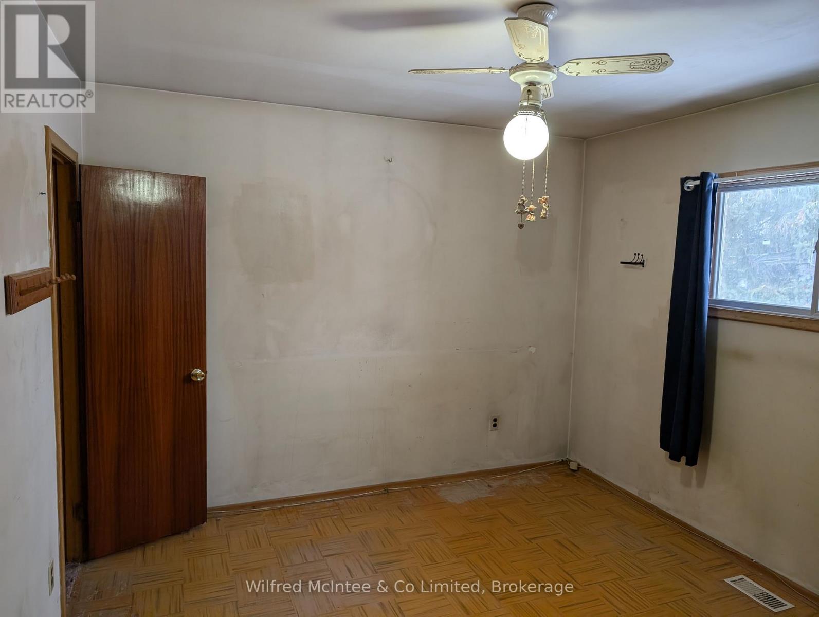 506 14th Street, Hanover, Ontario  N4N 1Z9 - Photo 12 - X12582272