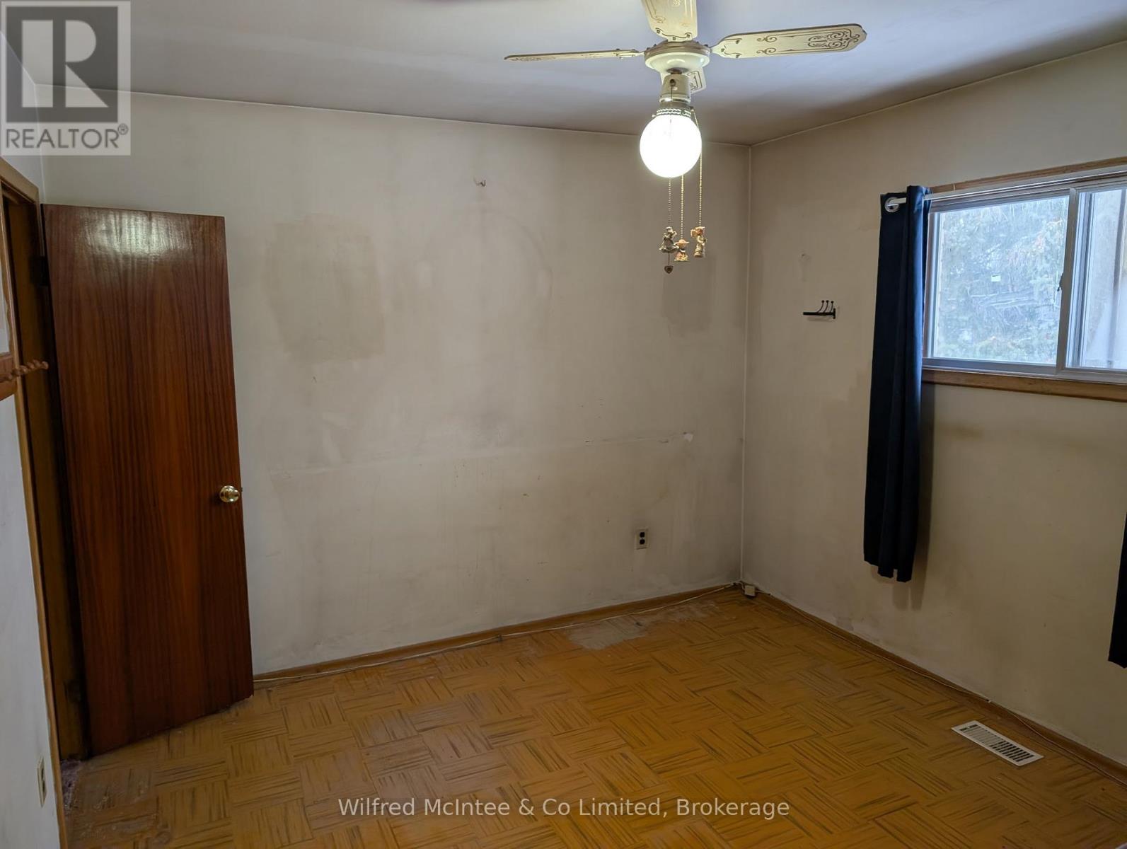 506 14th Street, Hanover, Ontario  N4N 1Z9 - Photo 15 - X12582272